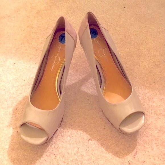 Jessica Simpson Peep Toe Beige Pumps Heels Size 7.5 Career Workwear Capsule - Picture 2 of 5